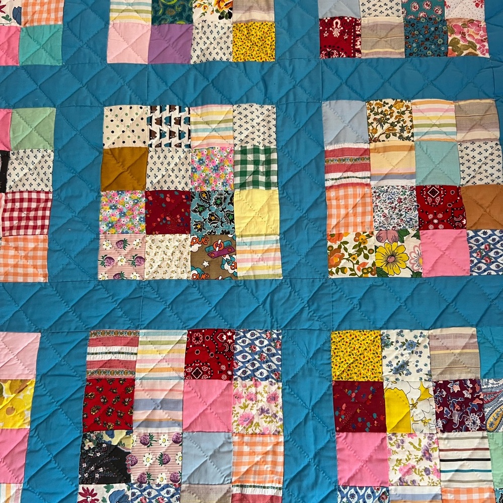 Vintage Multicolor Patchwork Quilt with Blue Border
